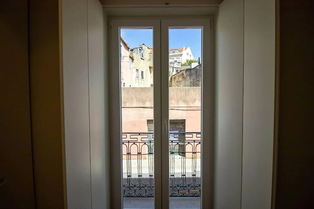 Reference Apartment T1 2Nd Floor Lisbon Portugal